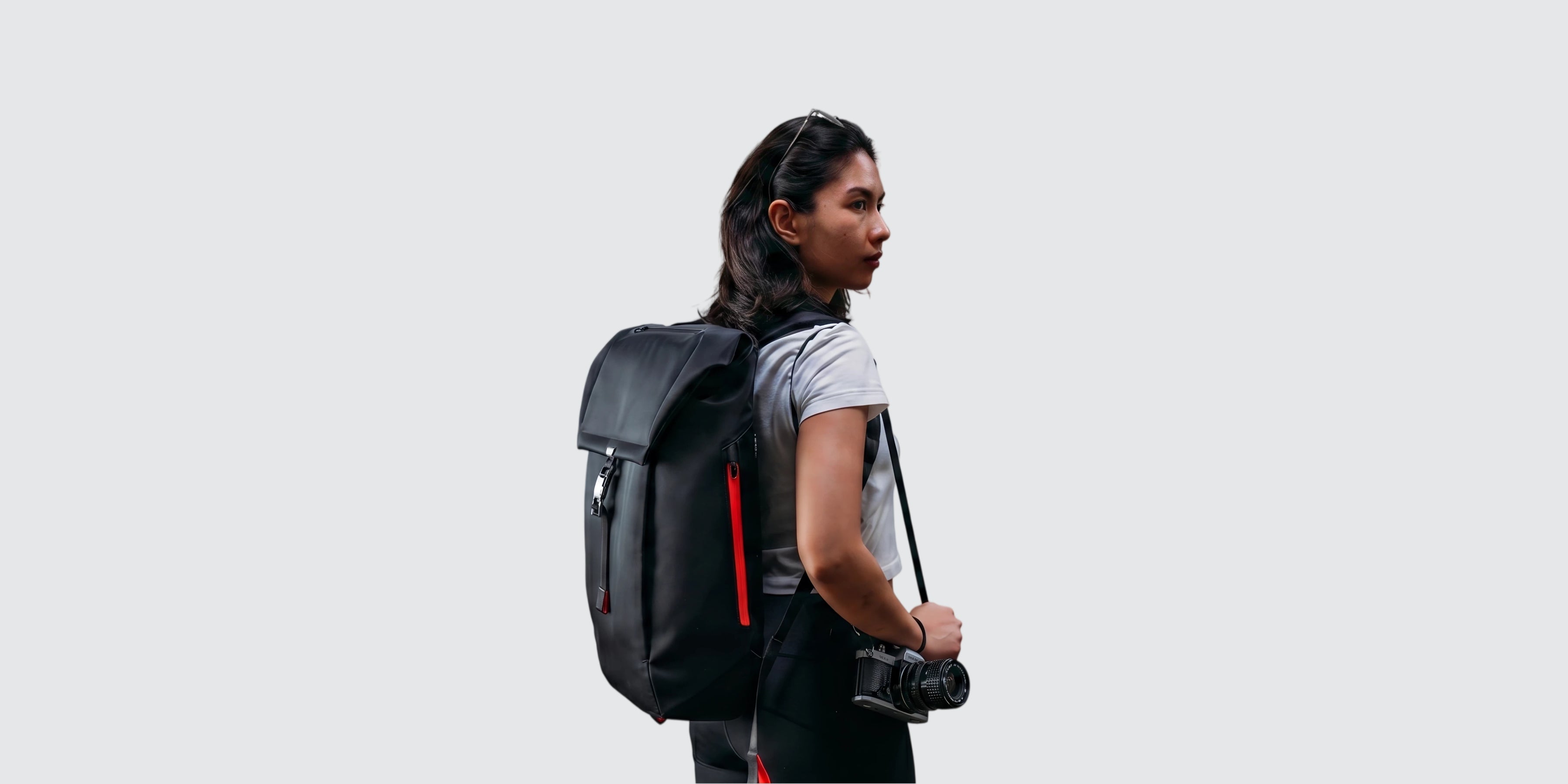Why Modern Professionals Are Replacing Traditional Laptop Bags with Technical Backpacks !
