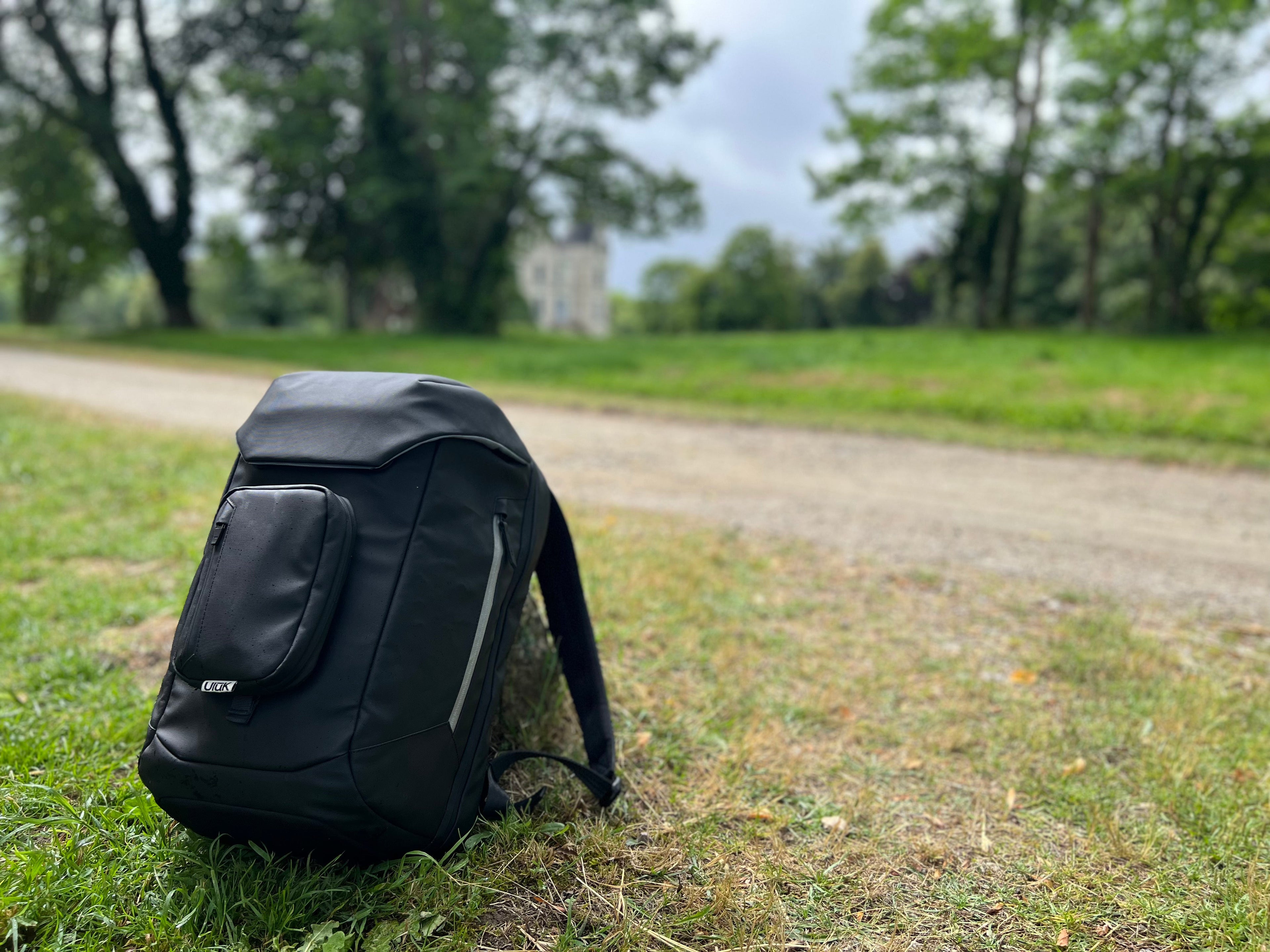 The Death of the Briefcase: Why Professionals are Switching to Urban Outdoor Backpacks