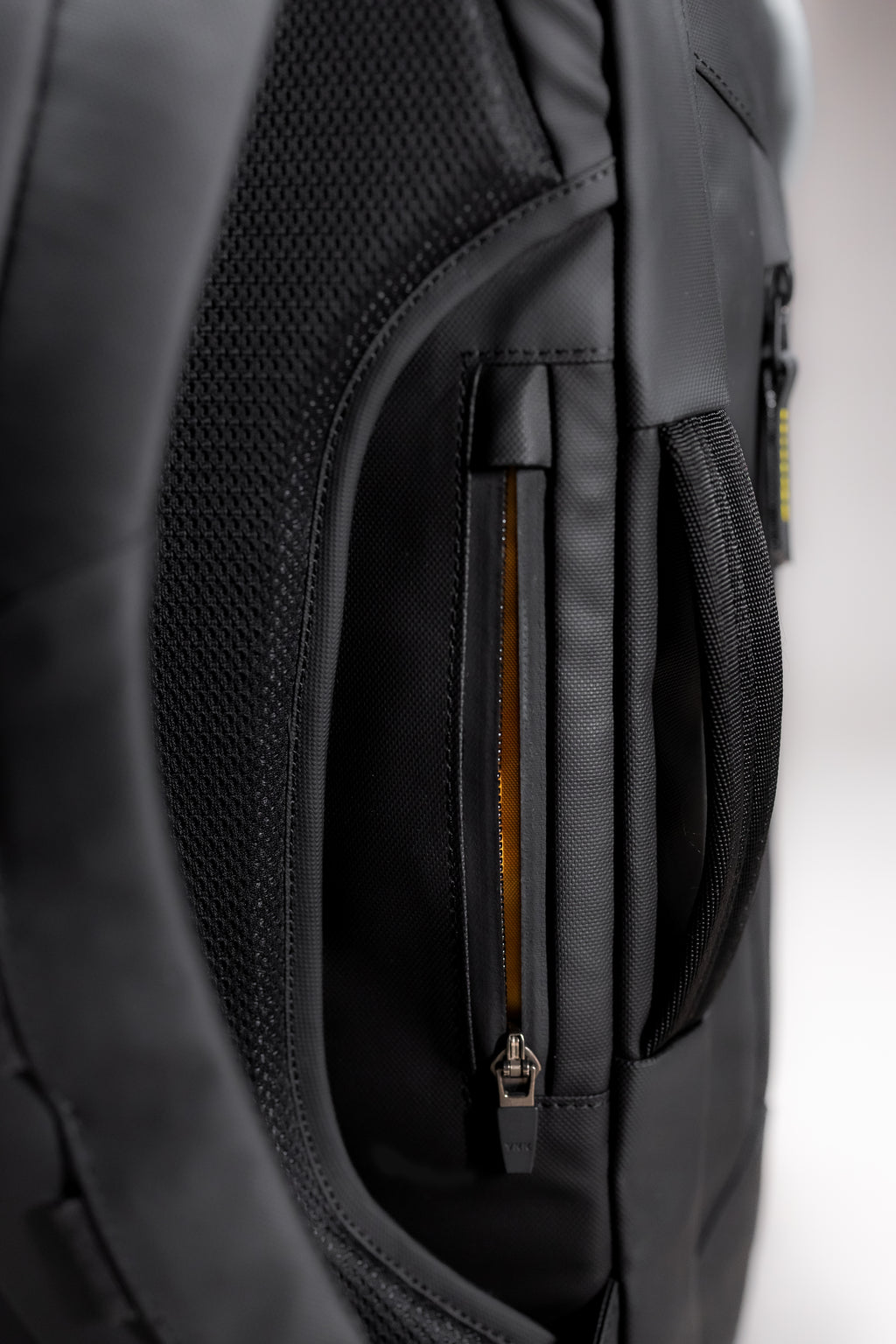 Edc .28 tpu onyx black ykk zipper detail by Uluk Outdoors 