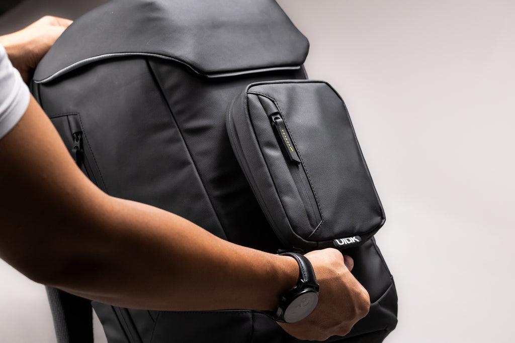 EDC 28 TPU Onyx Black by Uluk Outdoors carried in hand