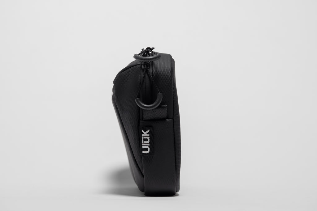 Vertical side view of EDC 2L TPU Onyx Black Sling