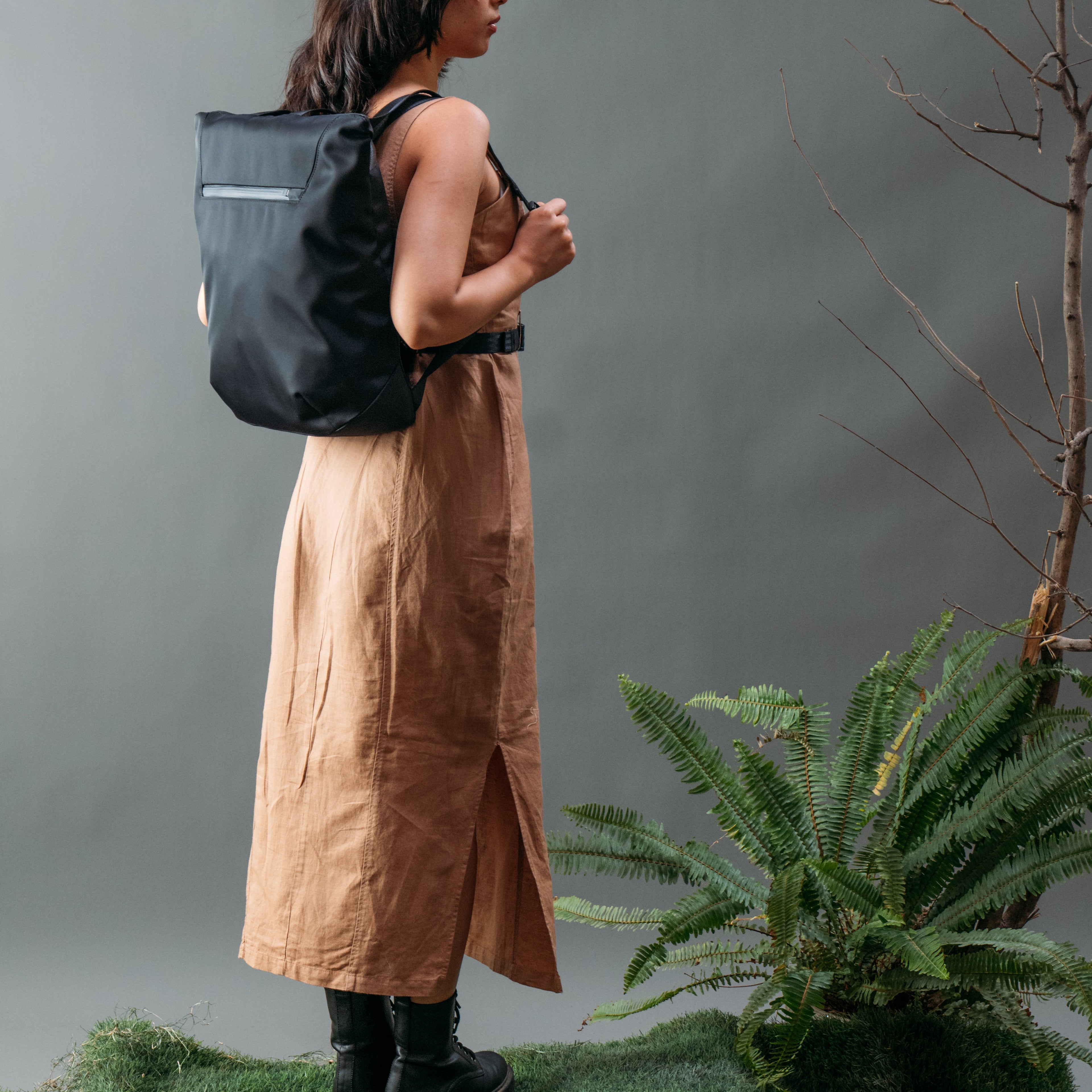 ULŪK EDC.15 Totepack used in backpack mode for commuting, travel, and everyday urban exploration